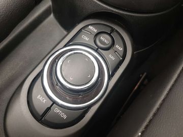 Car image 31