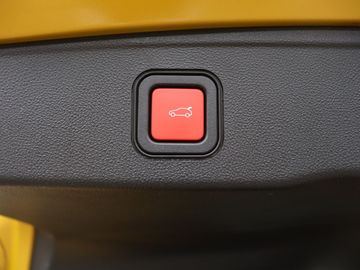 Car image 37