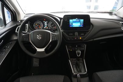 Car image 7