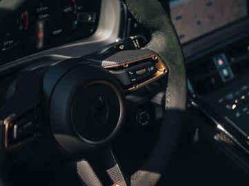 Car image 37