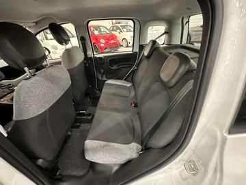 Car image 10