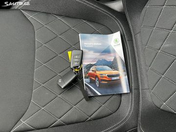 Car image 35