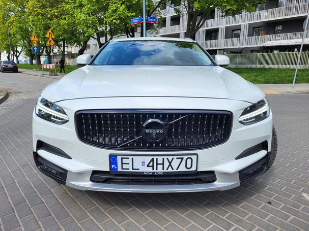 Volvo V90 Cross Country T6 AWD 228 kW image number 3