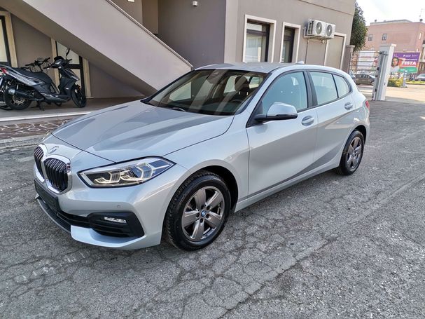 BMW 116d Advantage 85 kW image number 1