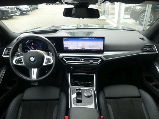 BMW 320i Touring 135 kW image number 13