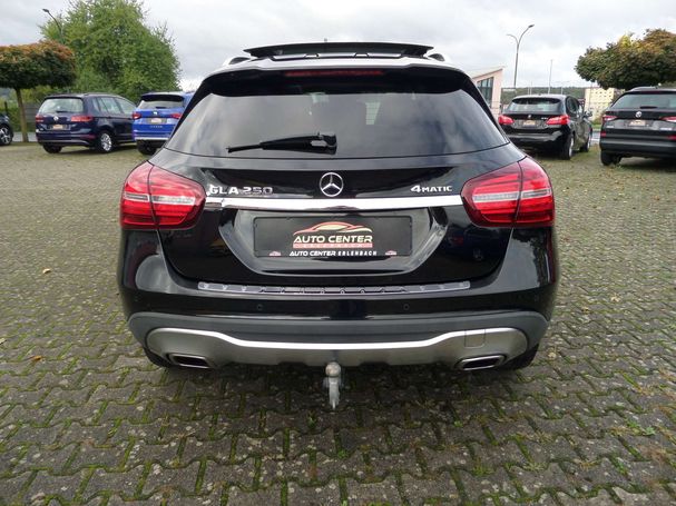 Mercedes-Benz GLA 250 4Matic 155 kW image number 3