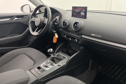 Car image 24