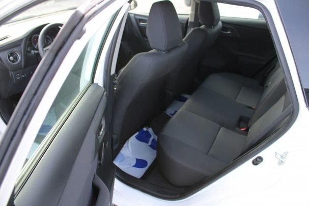 Toyota Auris 73 kW image number 23