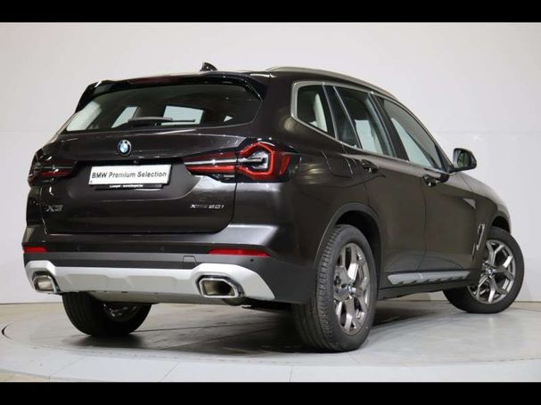 BMW X3 xDrive20i 135 kW image number 3