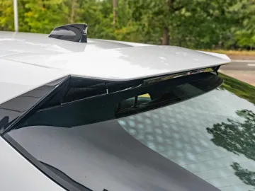 Car image 29