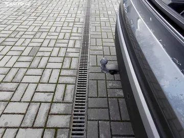 Car image 32