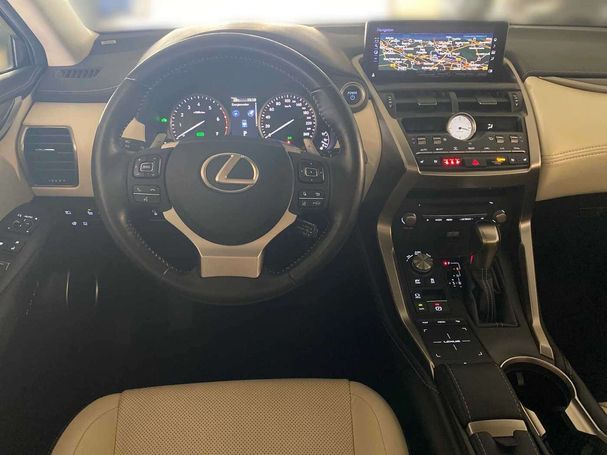 Lexus NX 300 h 145 kW image number 11