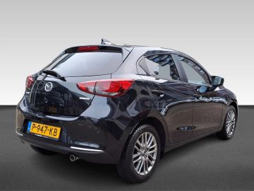 Car image 2