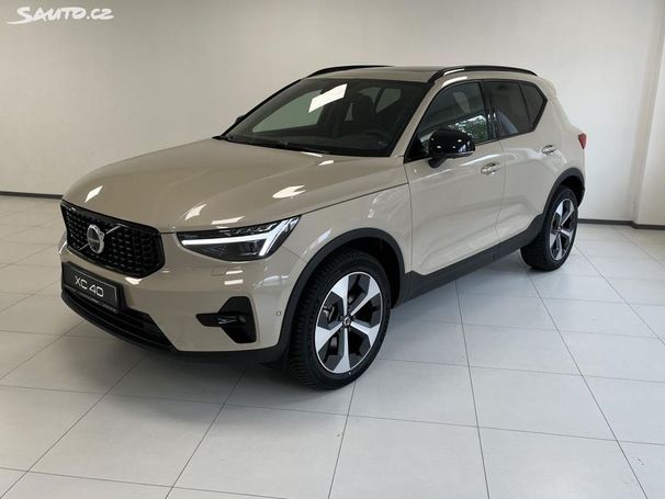 Volvo XC40 130 kW image number 1