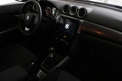 Car image 12