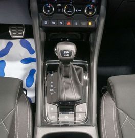 Car image 38