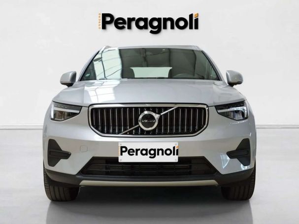 Volvo XC40 T4 95 kW image number 3