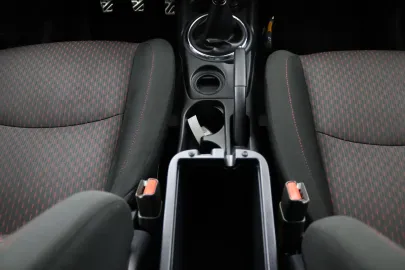 Car image 39