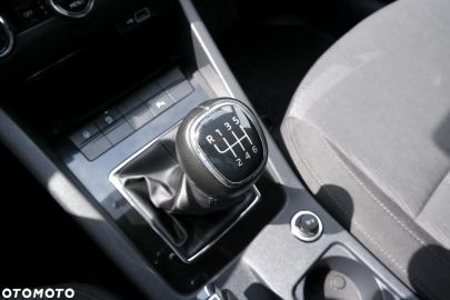 Car image 36