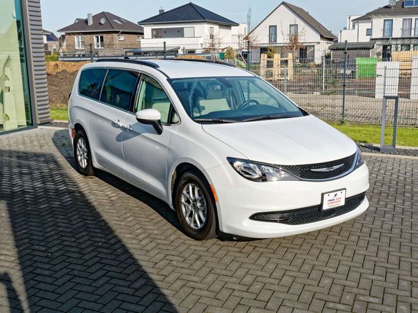 Chrysler Pacifica 214 kW image number 12