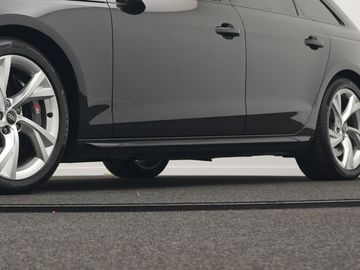 Car image 46