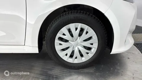 Car image 20