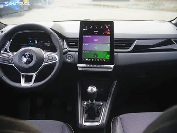 Car image 17
