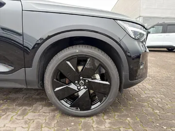 Car image 29