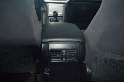 Car image 33