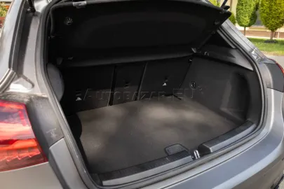 Car image 39