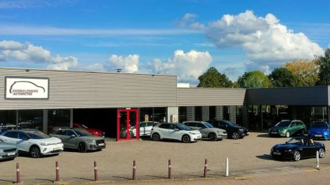 Car image 20