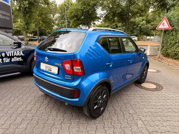 Car image 5