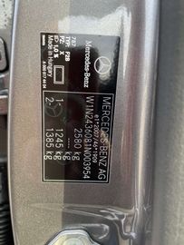 Car image 37