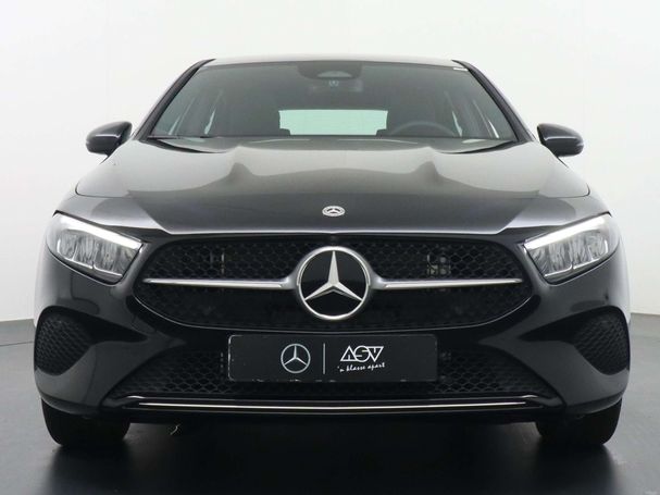 Mercedes-Benz A 250 e 160 kW image number 8