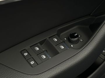 Car image 36