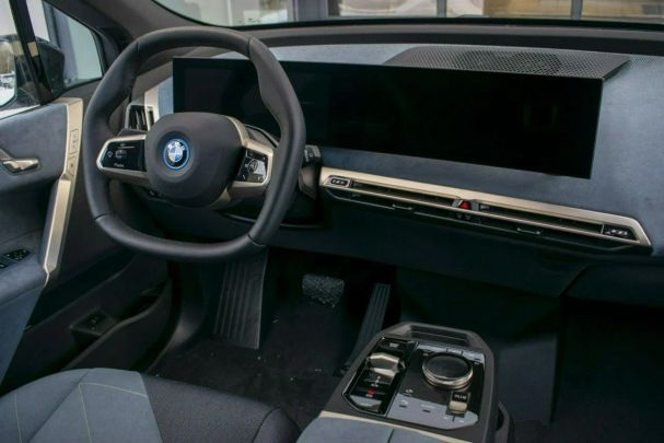 BMW iX 240 kW image number 17