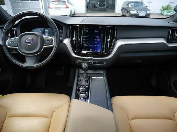 Volvo XC60 D5 AWD Momentum 173 kW image number 18