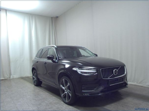 Volvo XC90 AWD Momentum Pro B5 184 kW image number 2