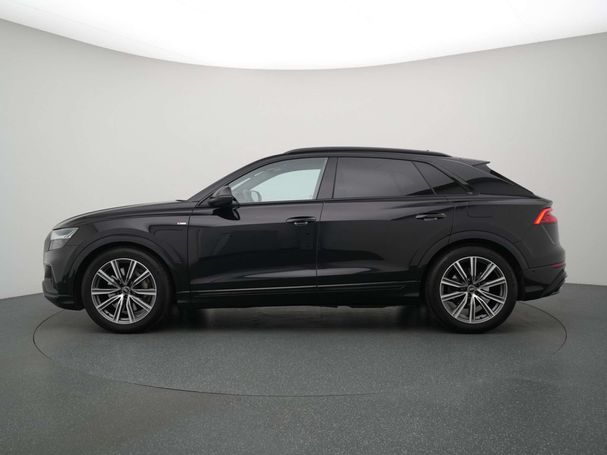 Audi Q8 55 TFSIe quattro 280 kW image number 20