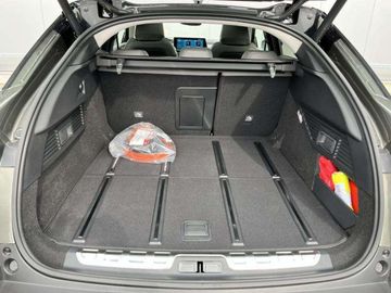 Car image 33