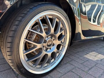 Car image 25