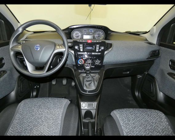 Lancia Ypsilon 51 kW image number 7