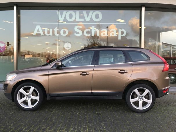 Volvo XC60 T5 Momentum 177 kW image number 1