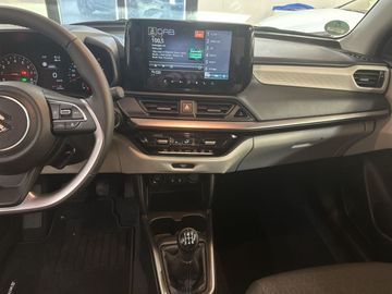 Car image 14