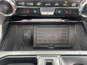 Car image 41