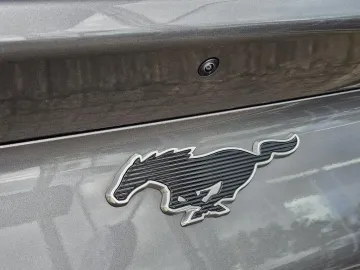 Car image 36