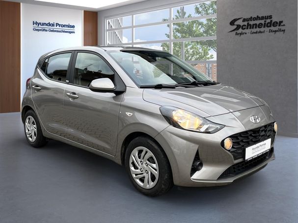 Hyundai i10 1.0 Select 49 kW image number 2