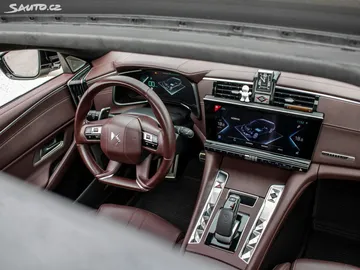 Car image 31