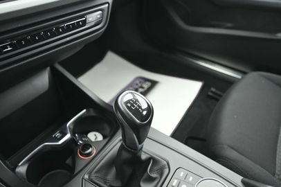 Car image 31