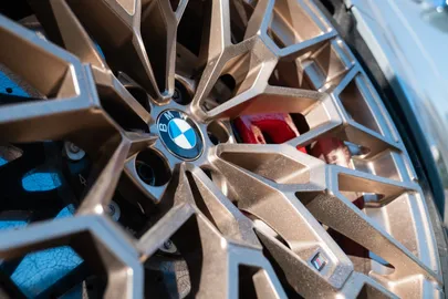 Car image 32